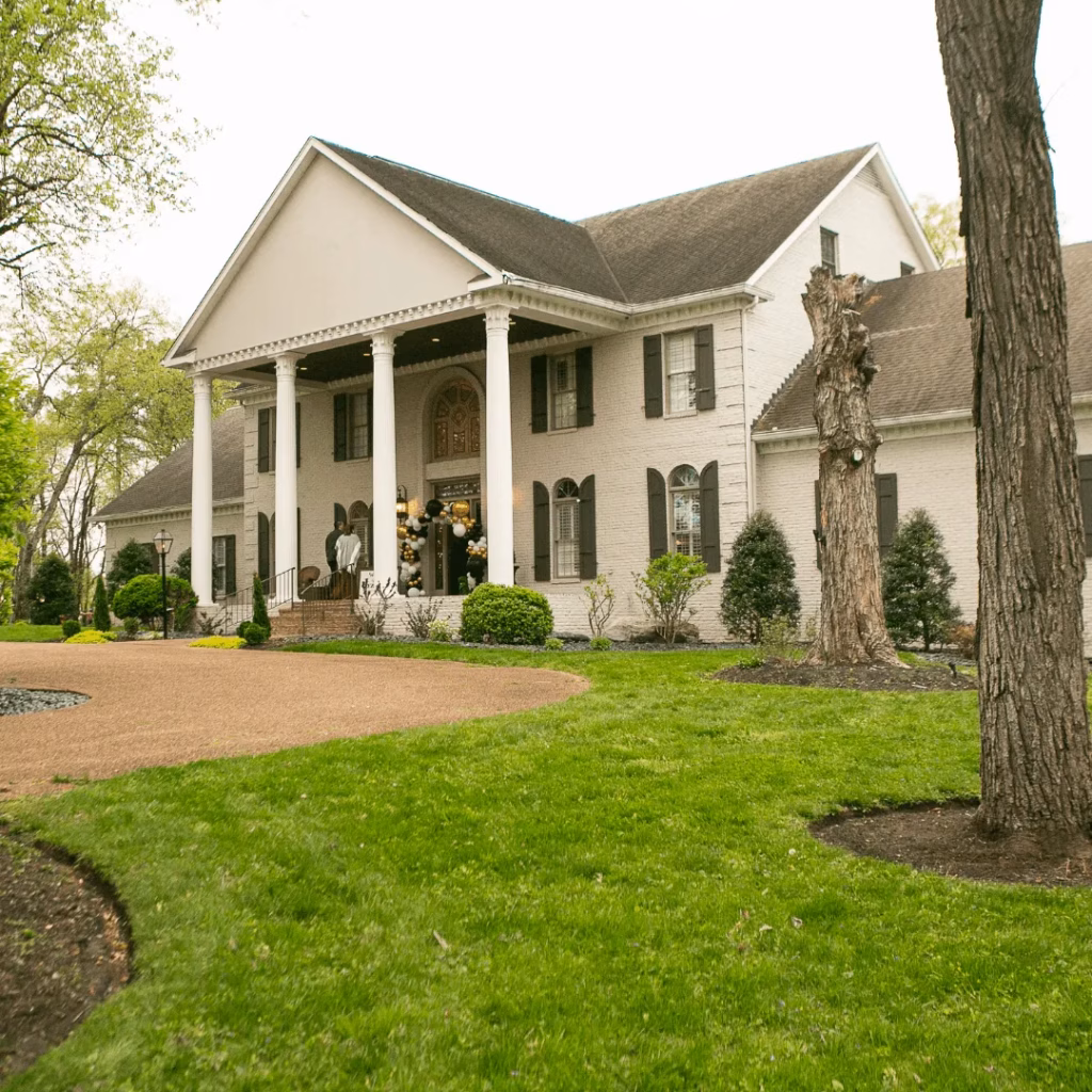 Spring at Treemont Mansion
